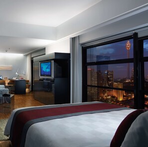 Premium bedding, memory foam beds, in-room safe, desk - Hotel Maya Kuala Lumpur City Center (Kuala Lumpur)