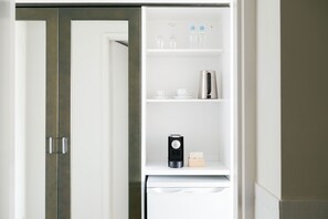 객실 내 금고, 다리미/다리미판, 무료 WiFi, 침대 시트