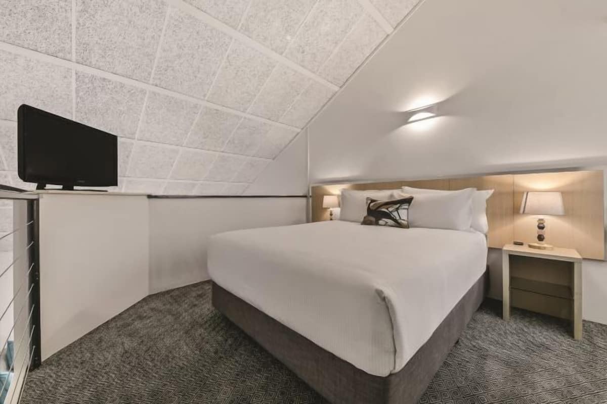 In-room safe, iron/ironing board, free WiFi, bed sheets