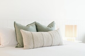 In-room safe, iron/ironing board, free WiFi, bed sheets - The Leea Darwin (Darwin)