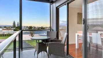 Deluxe Two Bedroom Apartment | Balcony