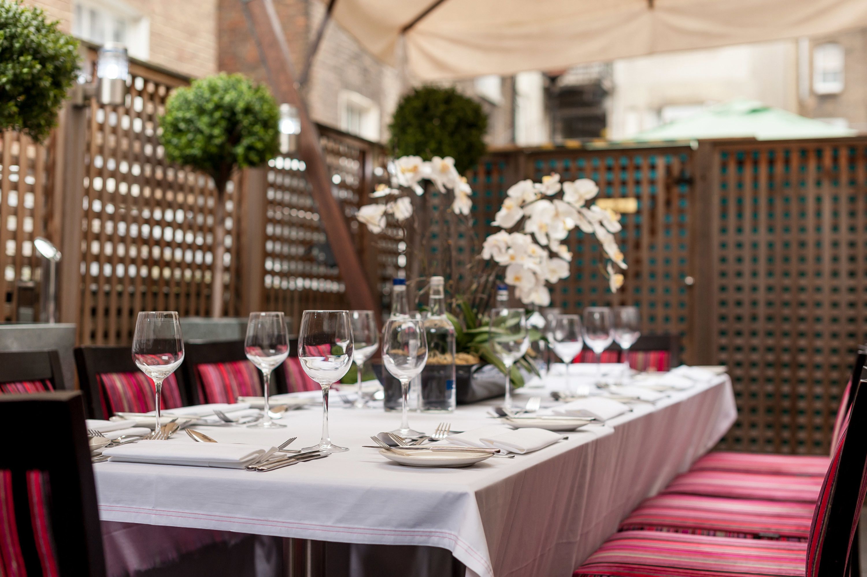 breakfast, lunch, dinner served; italian cuisine, garden views