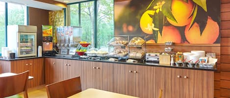 Free daily buffet breakfast