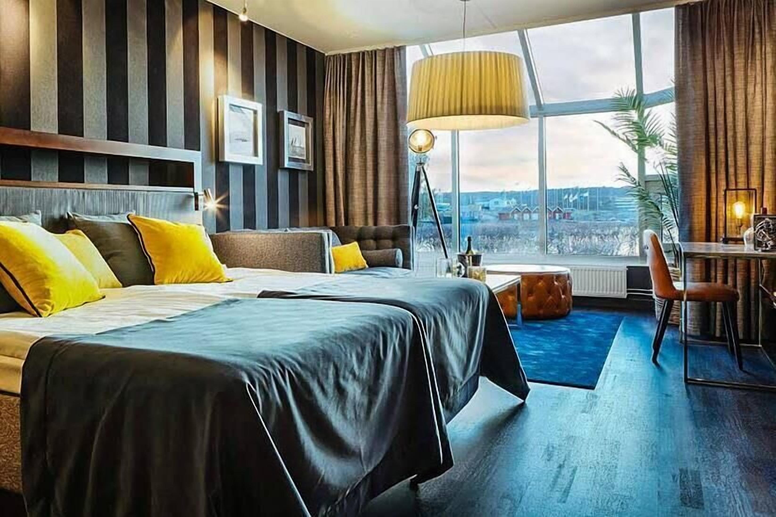 Ilmainen Wi-Fi, vuodevaatteet, herätyskellot