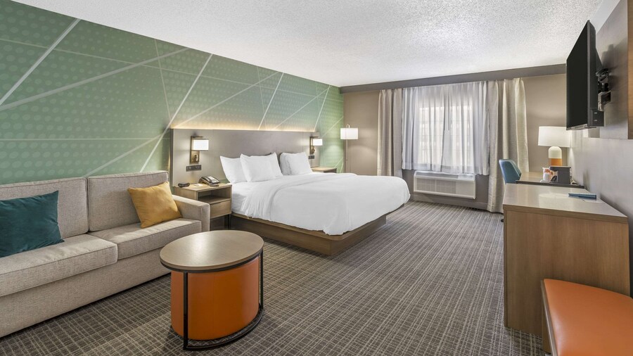 Comfort Inn & Suites Louisville Airport Fair & Expo