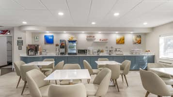 Petit déjeuner buffet compris tous les jours