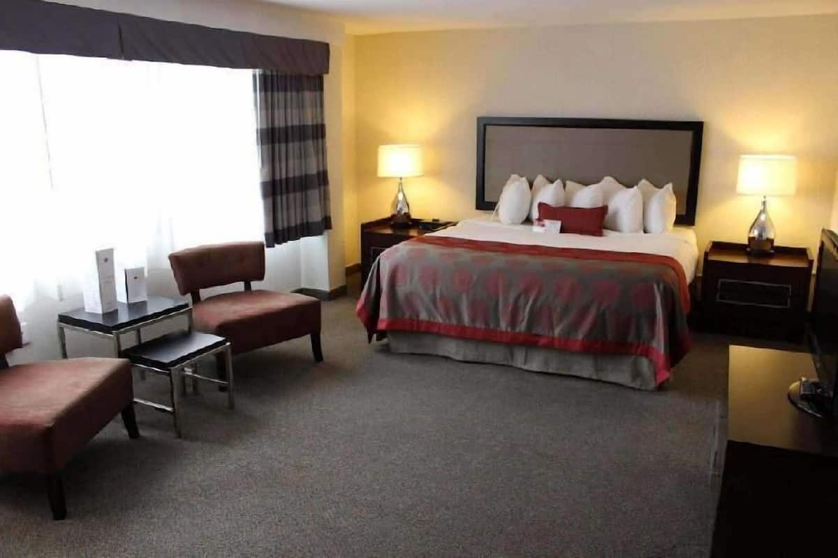 Caja de seguridad en la habitación y escritorio