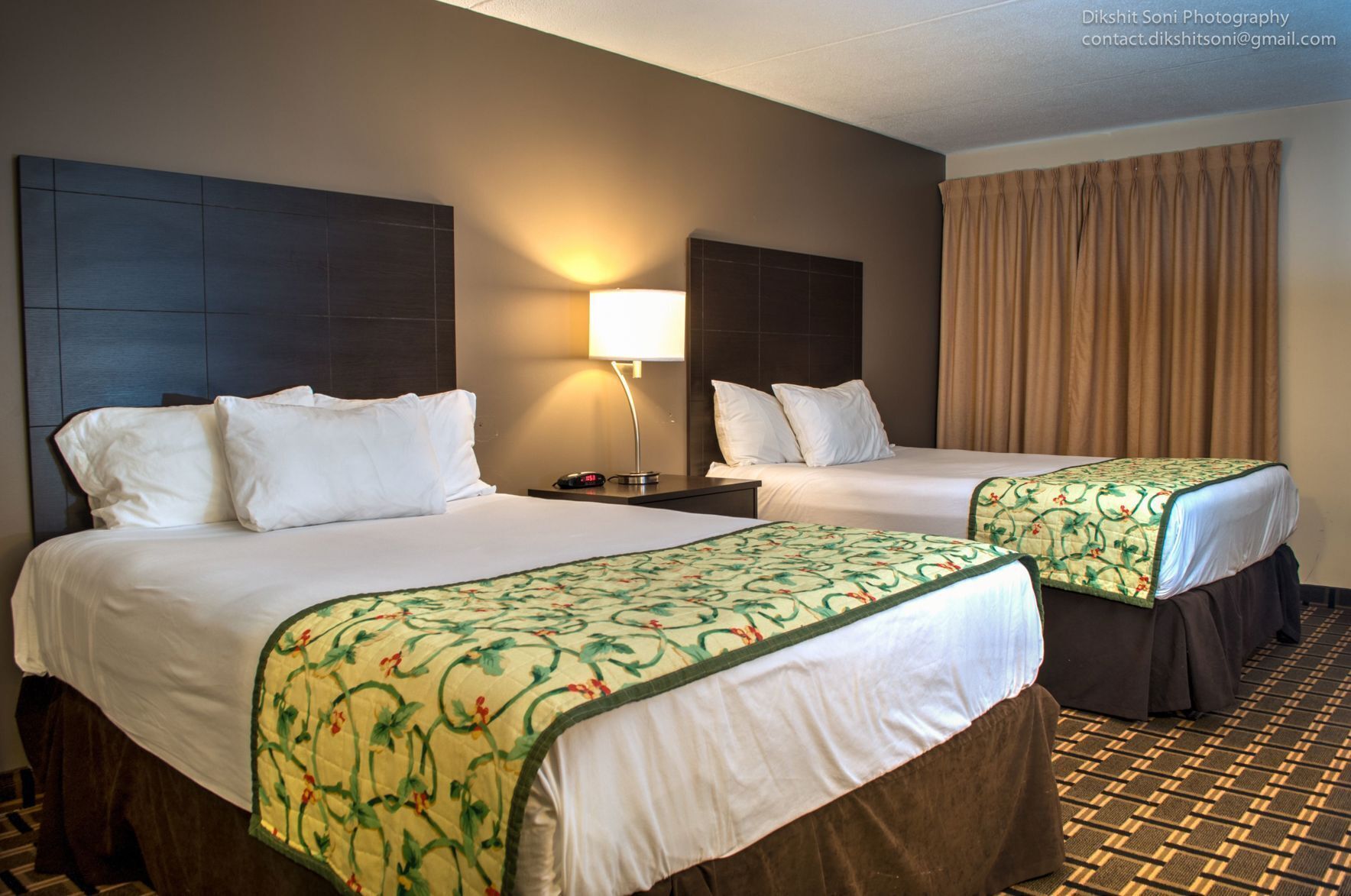 Desk, free WiFi, bed sheets