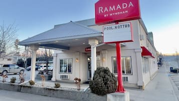 Façana frontal de l'allotjament