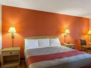 Cortinas opacas, wifi gratis, ropa de cama