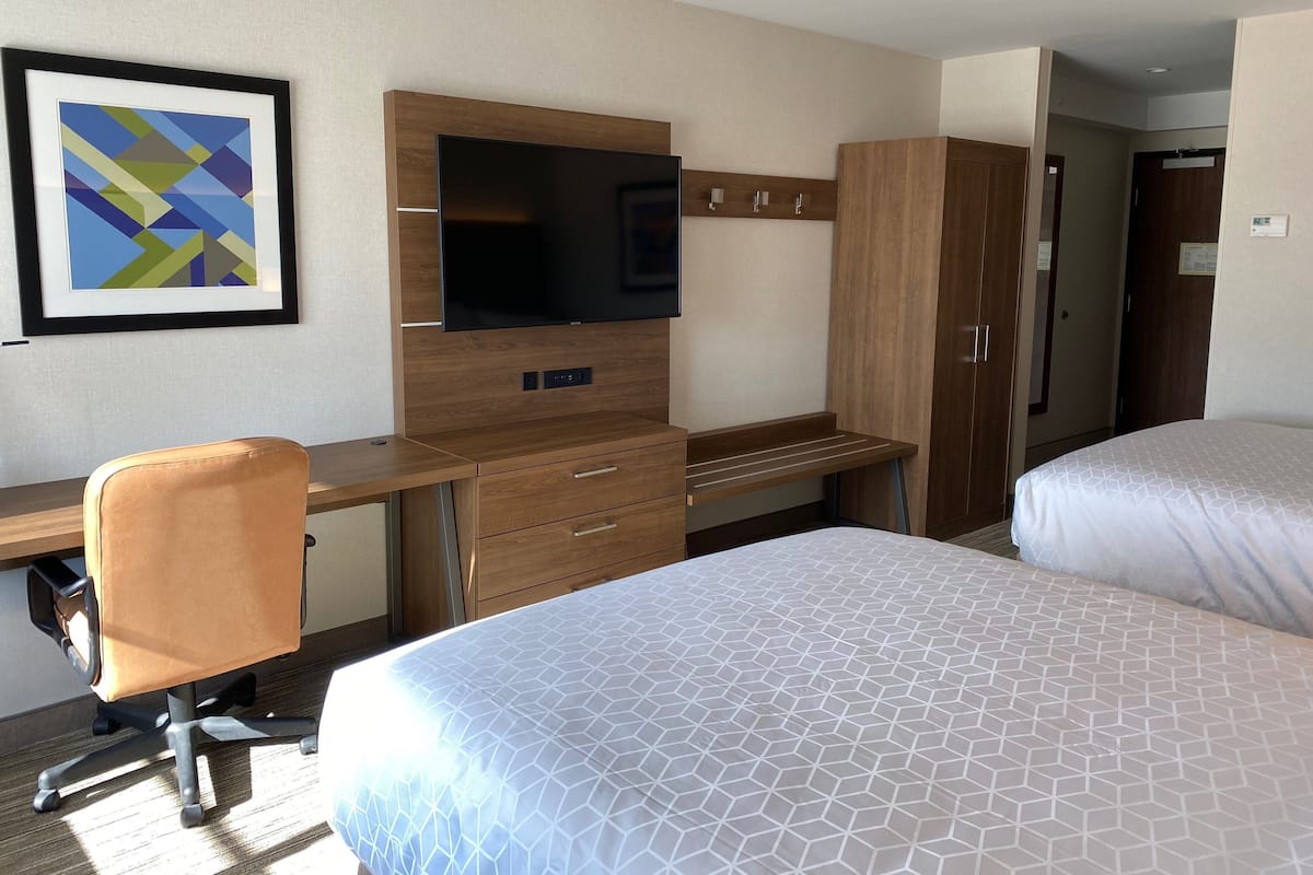 Standard Room, 2 Queen Beds | Premium bedding, in-room safe, desk, laptop workspace