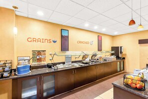 Bao gồm bữa sáng buffet hàng ngày 