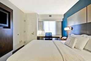 Suite, 2 Bedrooms, Fireplace | Premium bedding, desk, soundproofing, iron/ironing board