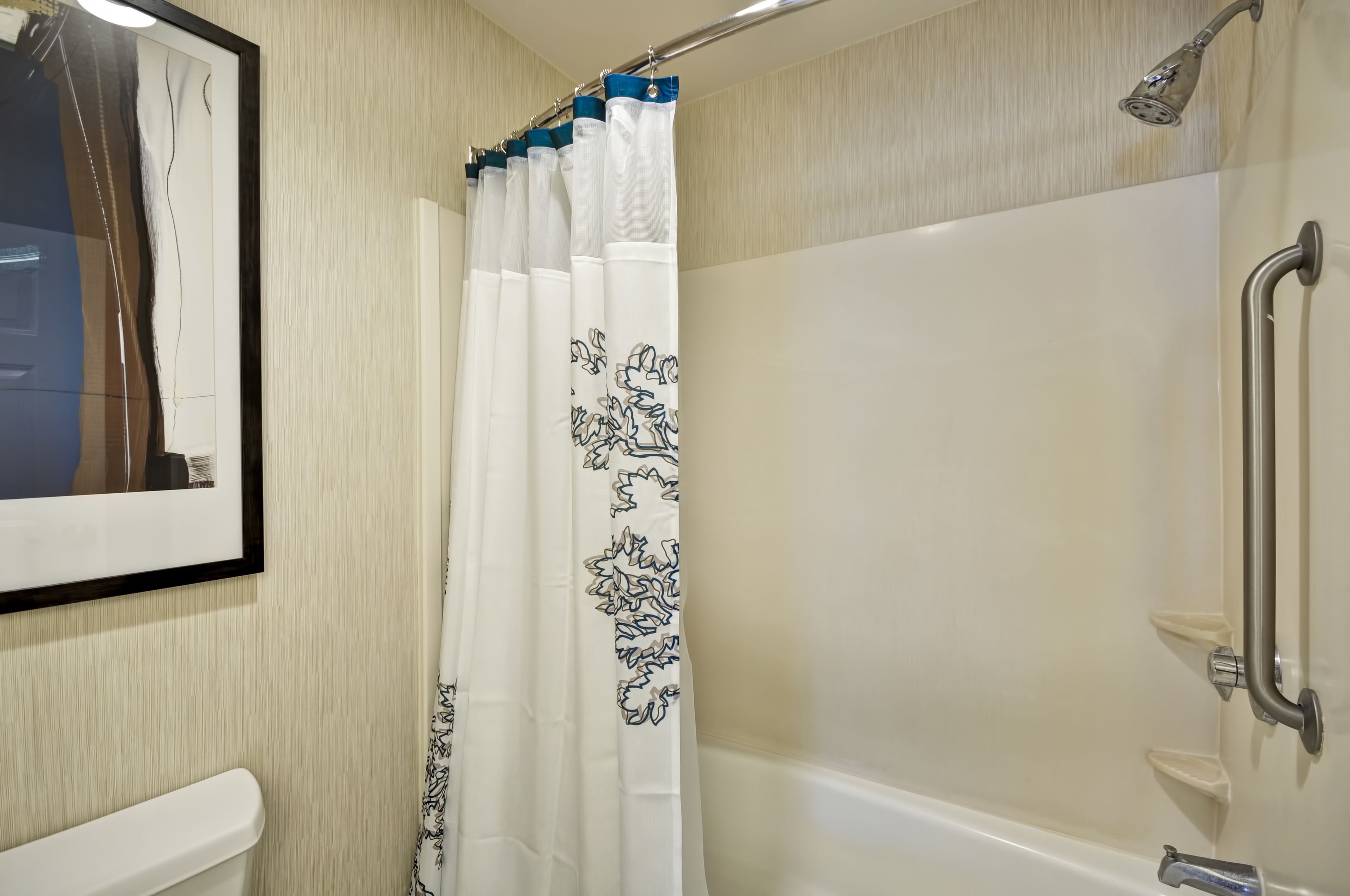 suite, 2 bedrooms, fireplace | bathroom | combined shower/bathtub, deep-soaking bathtub, free toiletries