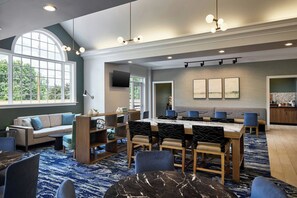 Free daily on-the-go breakfast - Residence Inn By Marriott Raleigh Crabtree (Raleigh)