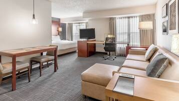 Studio, 1 Tempat Tidur King dengan tempat tidur Sofa, Bebas Asap Rokok | Seprai premium, tirai kedap cahaya, dan kedap suara