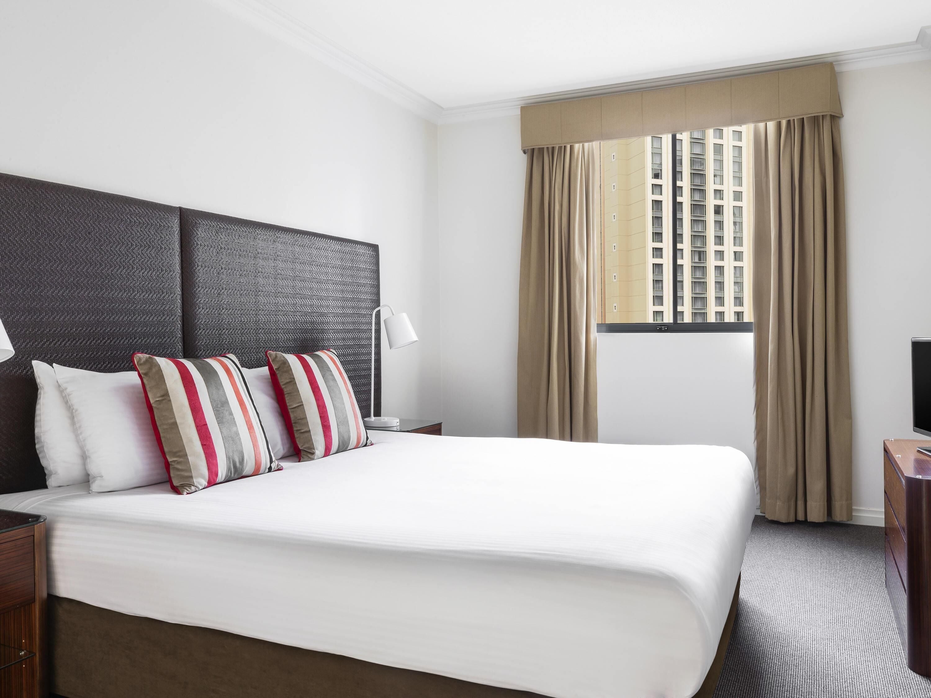 Apartment, 1 Bedroom | In-room safe, individually furnished, desk, soundproofing