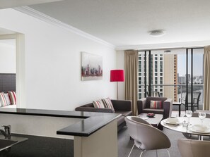 Apartment, 1 Schlafzimmer | Zimmersafe, individuell eingerichtet, Schreibtisch