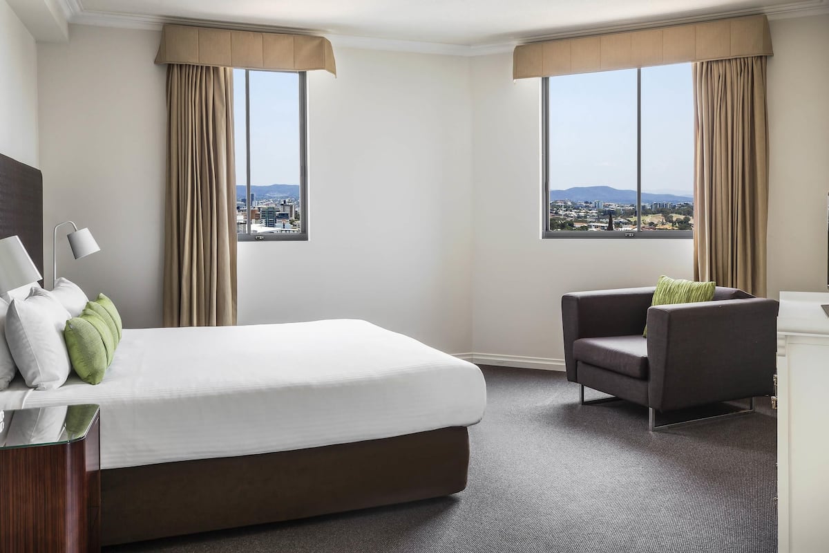 Huoneisto, 2 makuuhuonetta | Tallelokero huoneessa, yksilöllisesti kalustettu, työpöytä, äänieristys