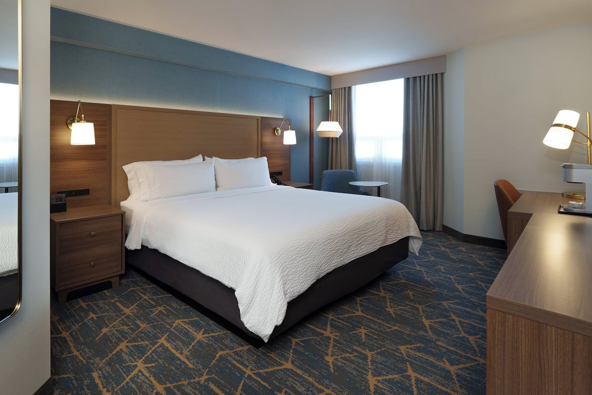 Hypoallergeen beddengoed, pillowtop-bedden, een bureau