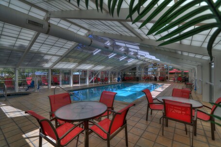 La Quinta Inn Suites by Wyndham Pigeon Forge - Image 48