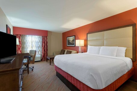 La Quinta Inn Suites by Wyndham Pigeon Forge - Image 57