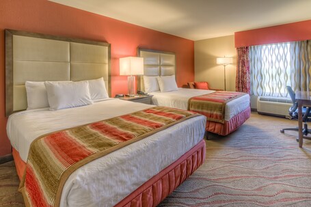 La Quinta Inn Suites by Wyndham Pigeon Forge - Image 49