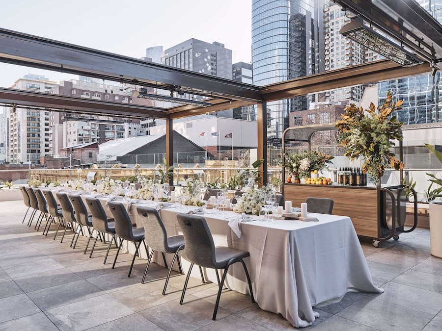 Kawasan bankuet terbuka