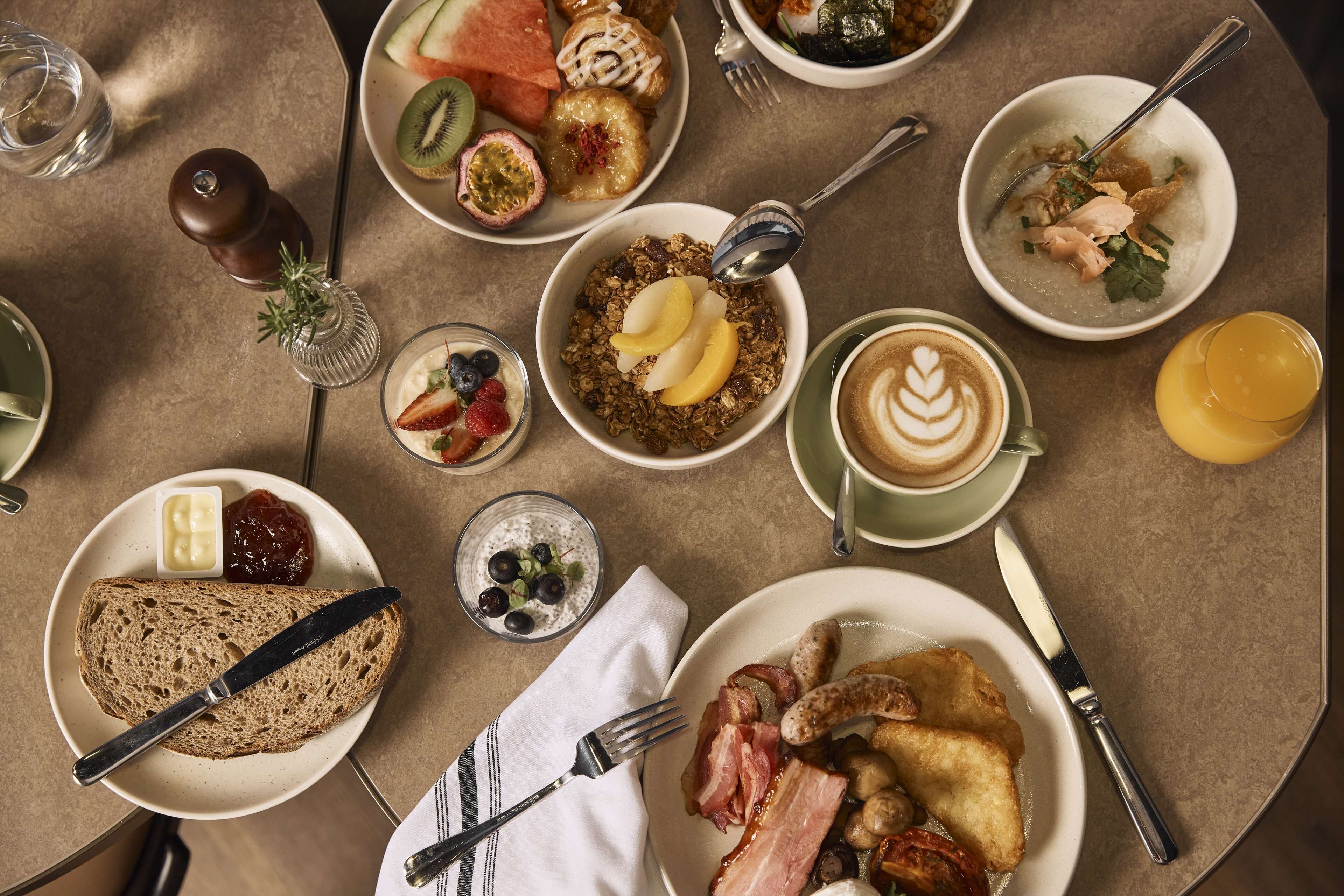 بوفيه فطور يوميًا مقابل رسوم