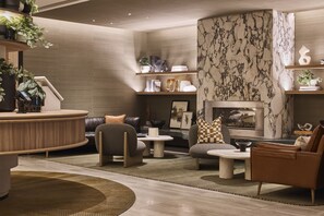 Lobby sitting area - Rydges Melbourne (Melbourne)