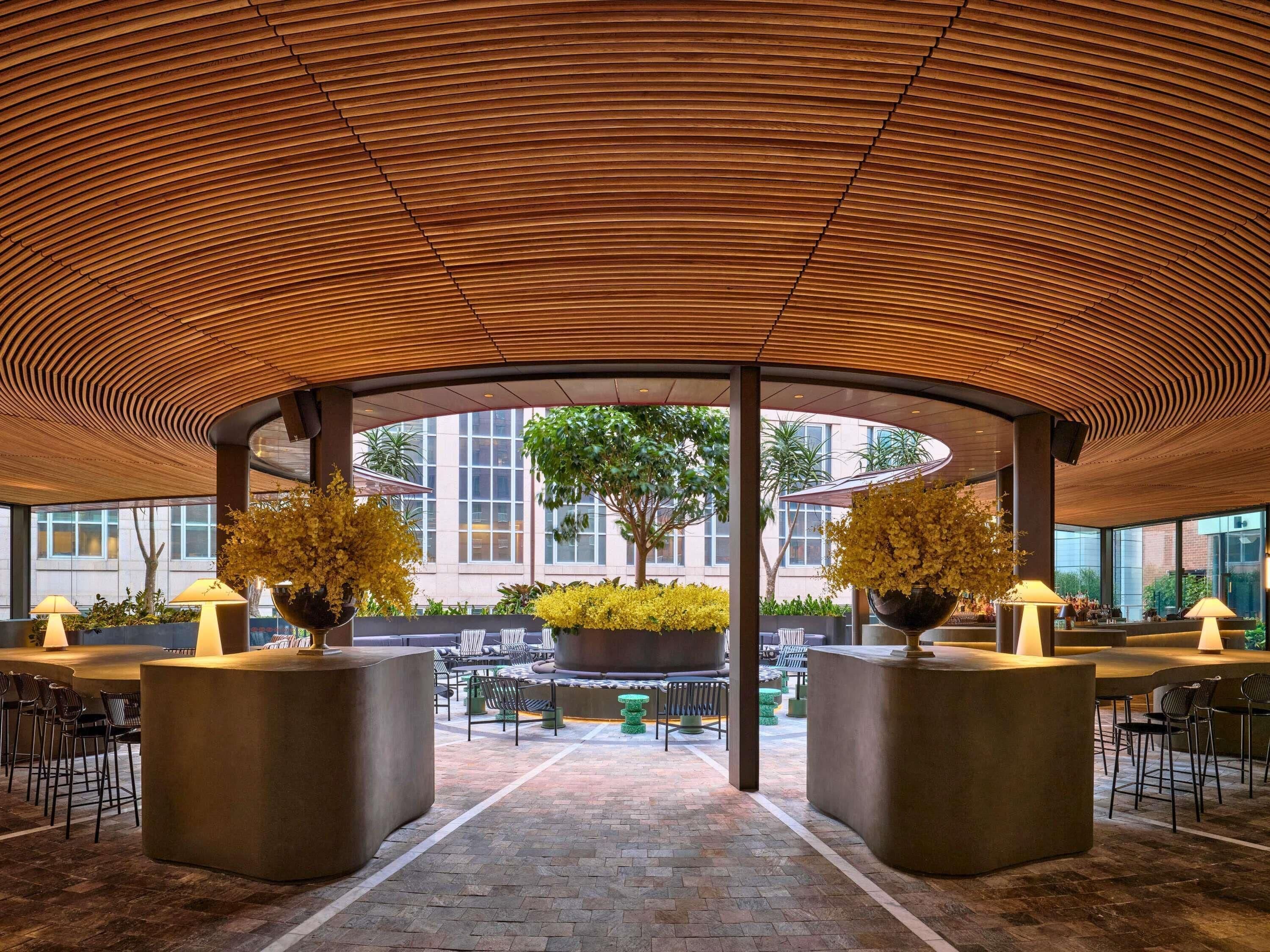 المنشأة من الخارج