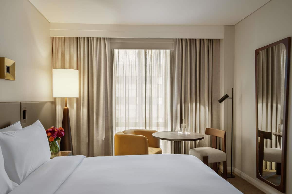 Rom – classic, 2 enkeltsenger | Sengetøy av topp kvalitet, minibar, safe på rommet og skrivebord