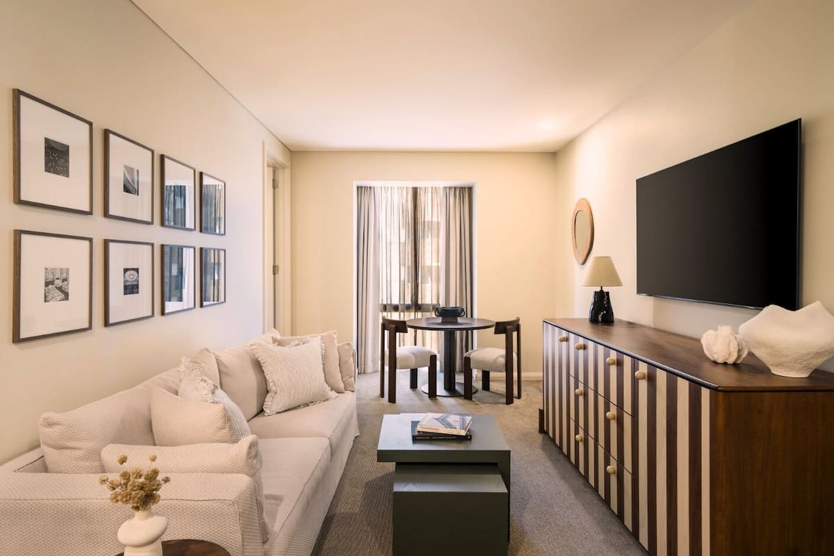 Junior Suite, 1 King Bed | Living area