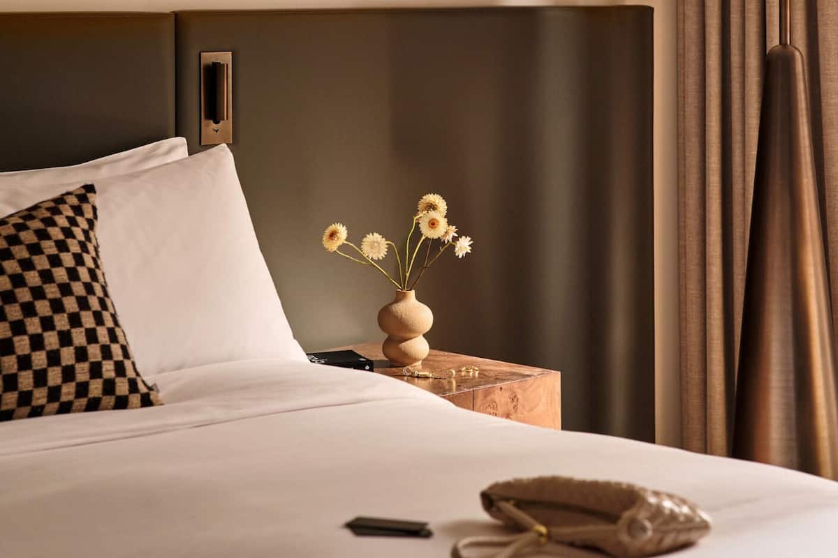 Superior Room, 1 King Bed