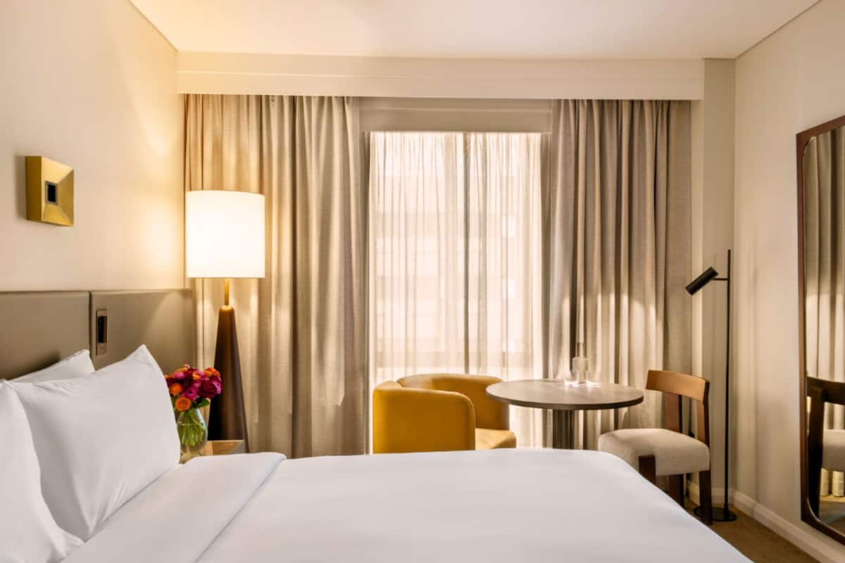 Classic Room, 1 King Bed