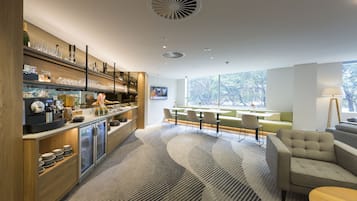 Lounge executive