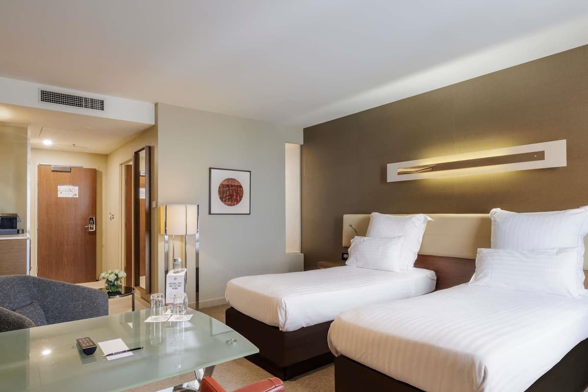 Superior Room, 2 Twin Beds | Premium bedding, minibar, in-room safe, desk