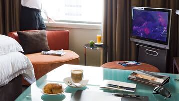 Premium bedding, minibar, in-room safe, desk