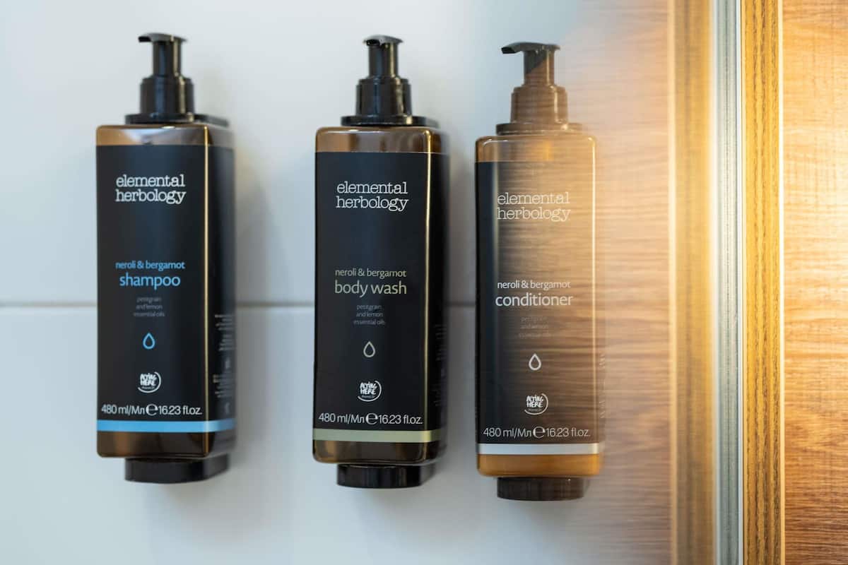 Hypo-allergenic bedding, in-room safe, desk, laptop workspace