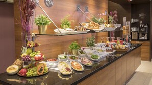 Kontinental frokost hver dag (mot et tillegg)