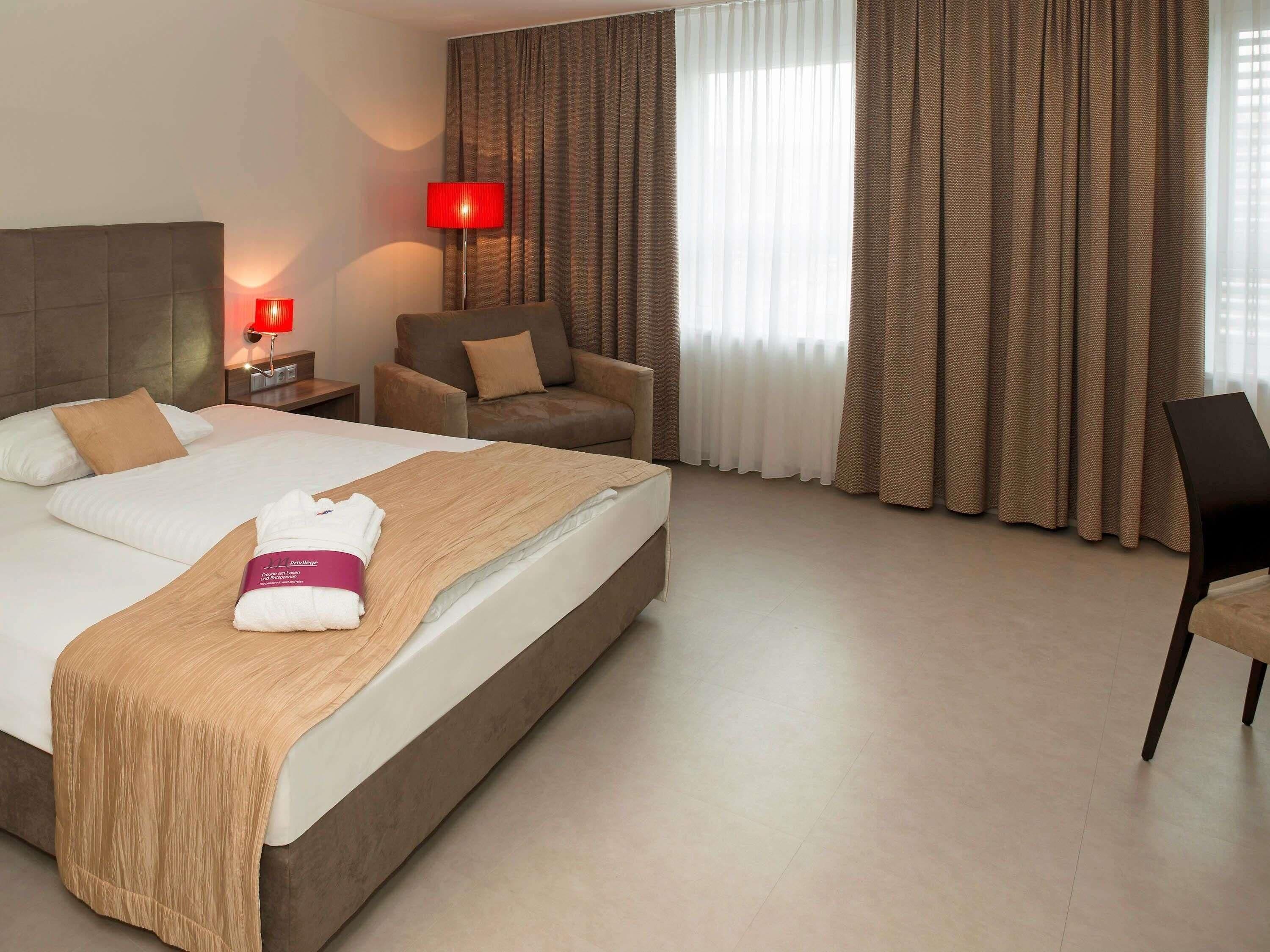 Privilege, Zimmer, 1 Queen-Bett | Allergikerbettwaren, Zimmersafe, Schreibtisch