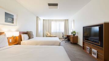 1 habitación, caja de seguridad en la habitación y muebles diferentes