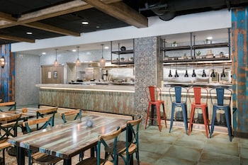 4 restaurants, lunch, dinner served; American cuisine at Westgate Town Center Resort