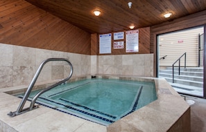 Indoor spa tub