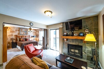 Carriage House Condominiums by All Seasons Resort