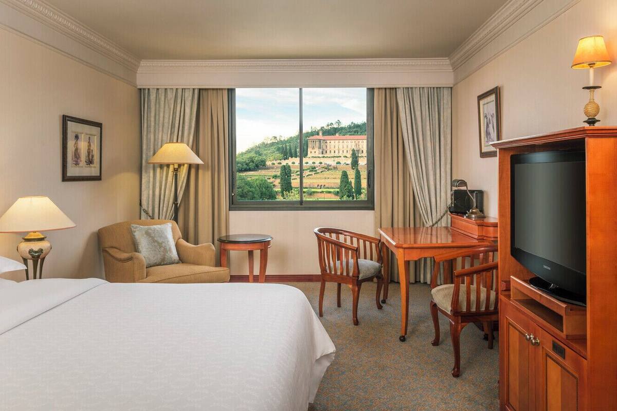 Ropa de cama de alta calidad, edredón y minibar