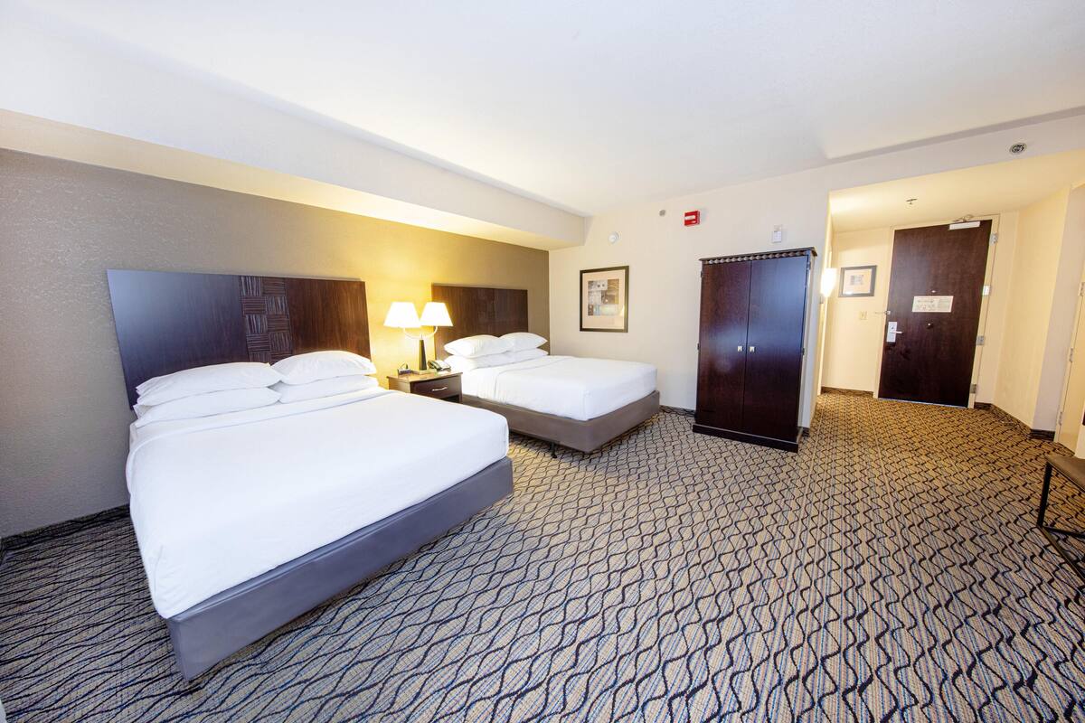 1 bedroom, desk, laptop workspace, blackout drapes