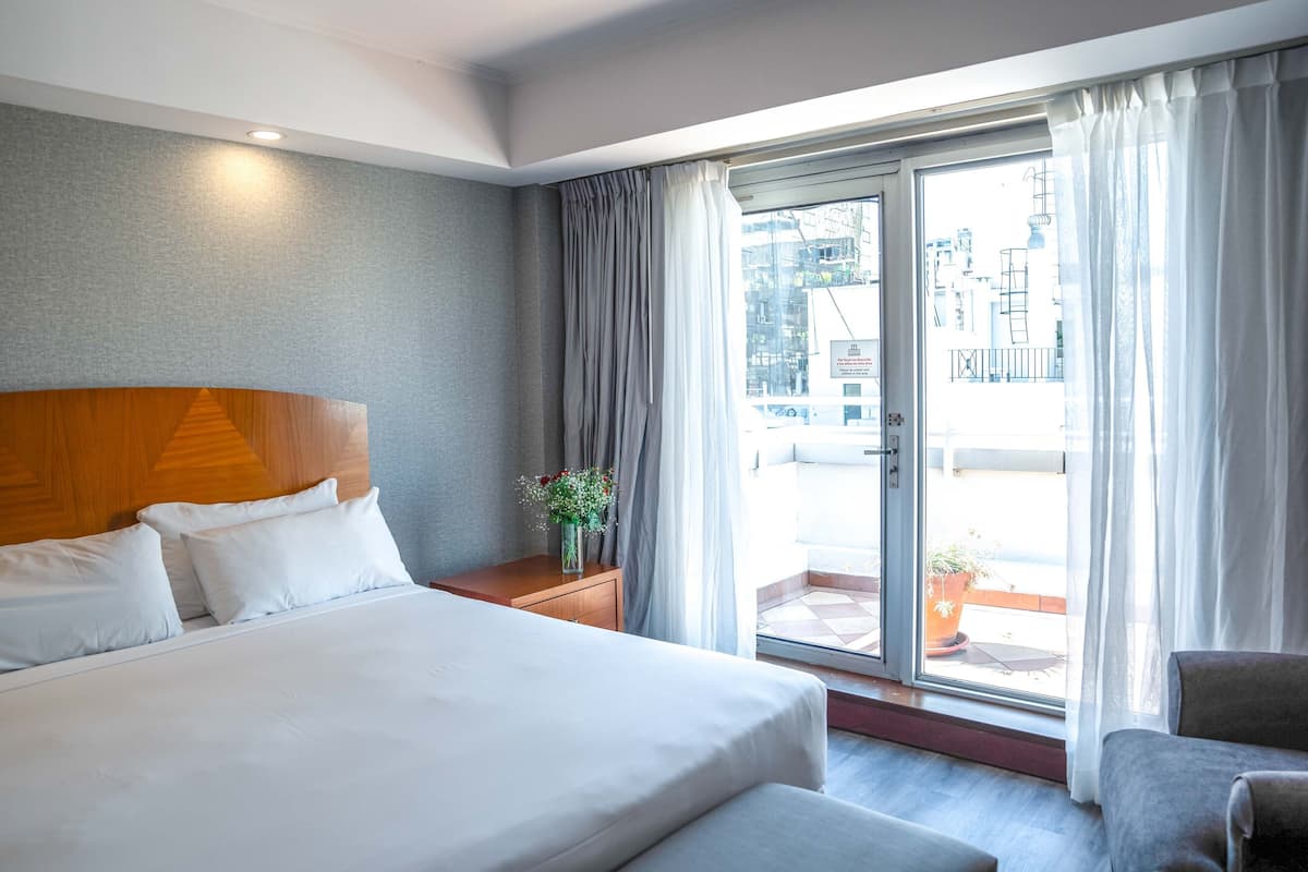 Zimmer, 1 King-Bett, Balkon