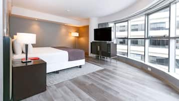 Hypo-allergenic bedding, down comforters, minibar, in-room safe