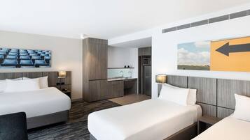 Family Room, Multiple Beds
